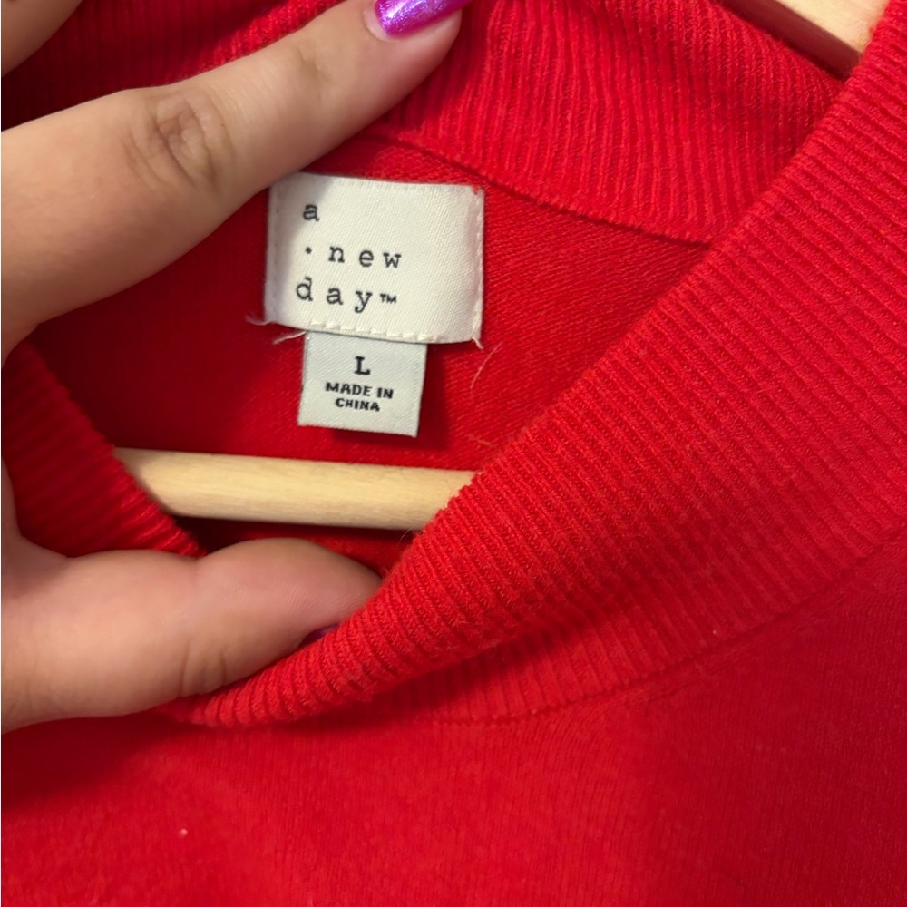 Lightweight Sweater - Picture 4 of 4